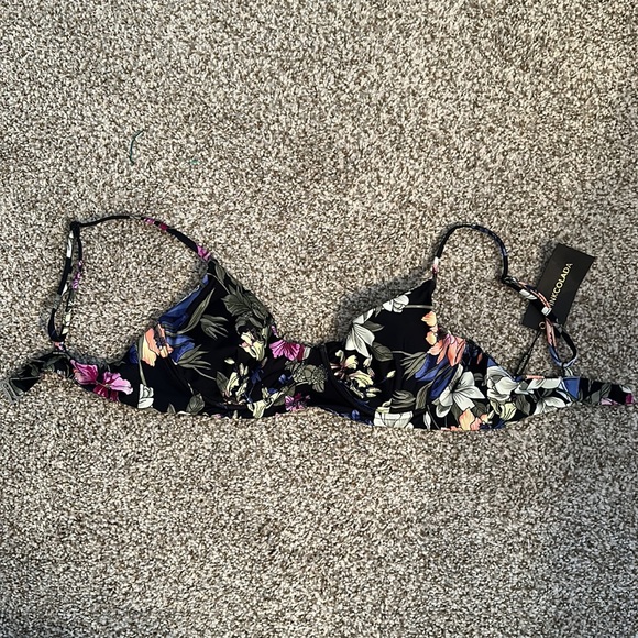 NWT Pinkcolada Tropez Bikini Top in Night Floral - Picture 3 of 8